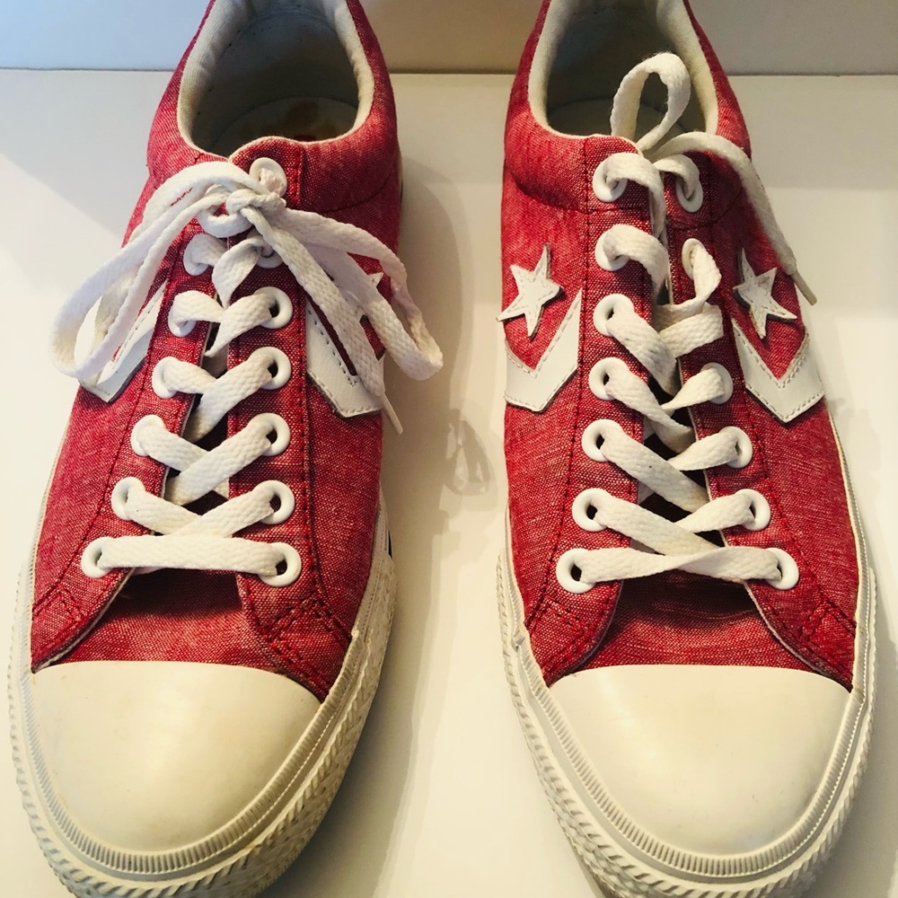 Men's Converse Chuck Taylors- Size 8 1/2 | Rhubarb